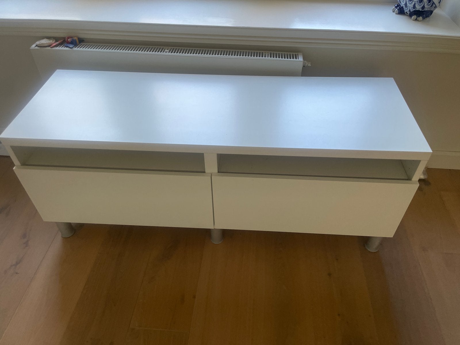 Witte TV-meubel met lades en open vakken, Huis en Inrichting, Ophalen, 100 tot 150 cm, Zo goed als nieuw, Minder dan 100 cm