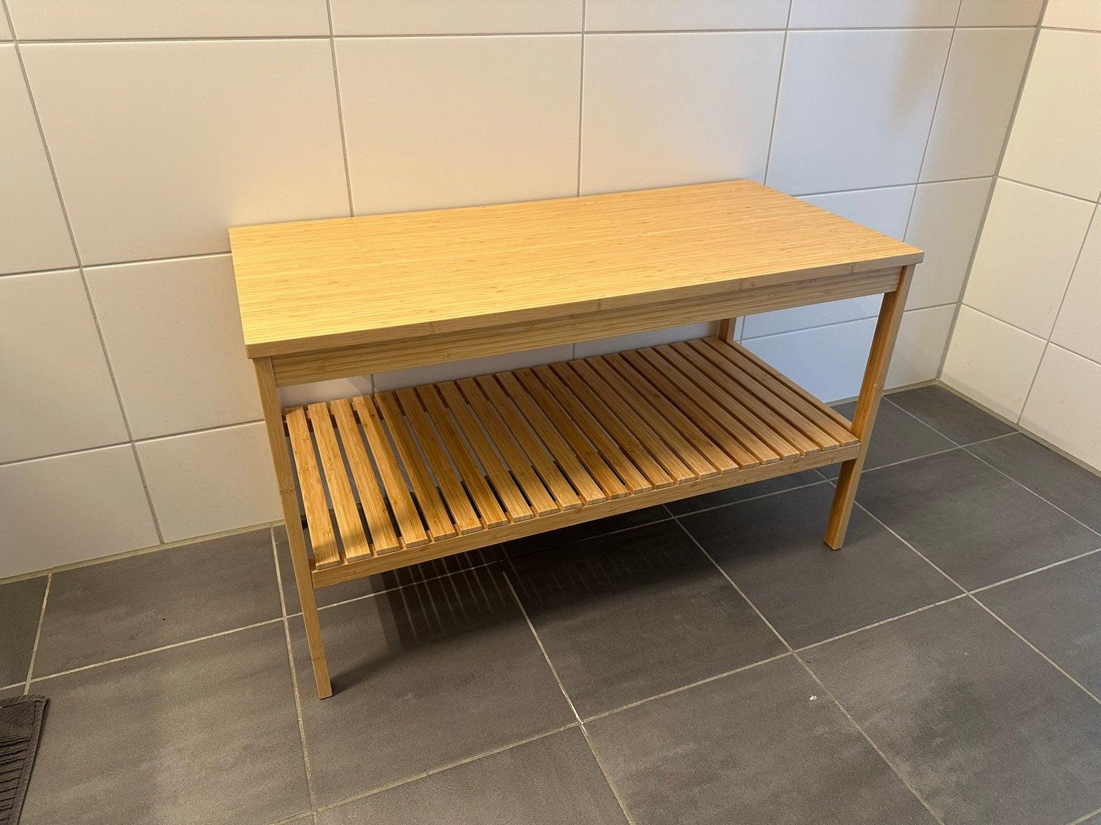 IKEA RAGRUND Badkamer bankje / opbergrek bamboe, Huis en Inrichting, Ophalen, Overige typen, 50 tot 100 cm, Zo goed als nieuw
