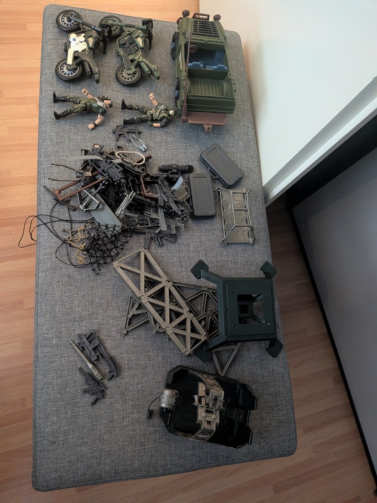 actie figuren soldaatjes met voertuigen, Ophalen of Verzenden, Gebruikt