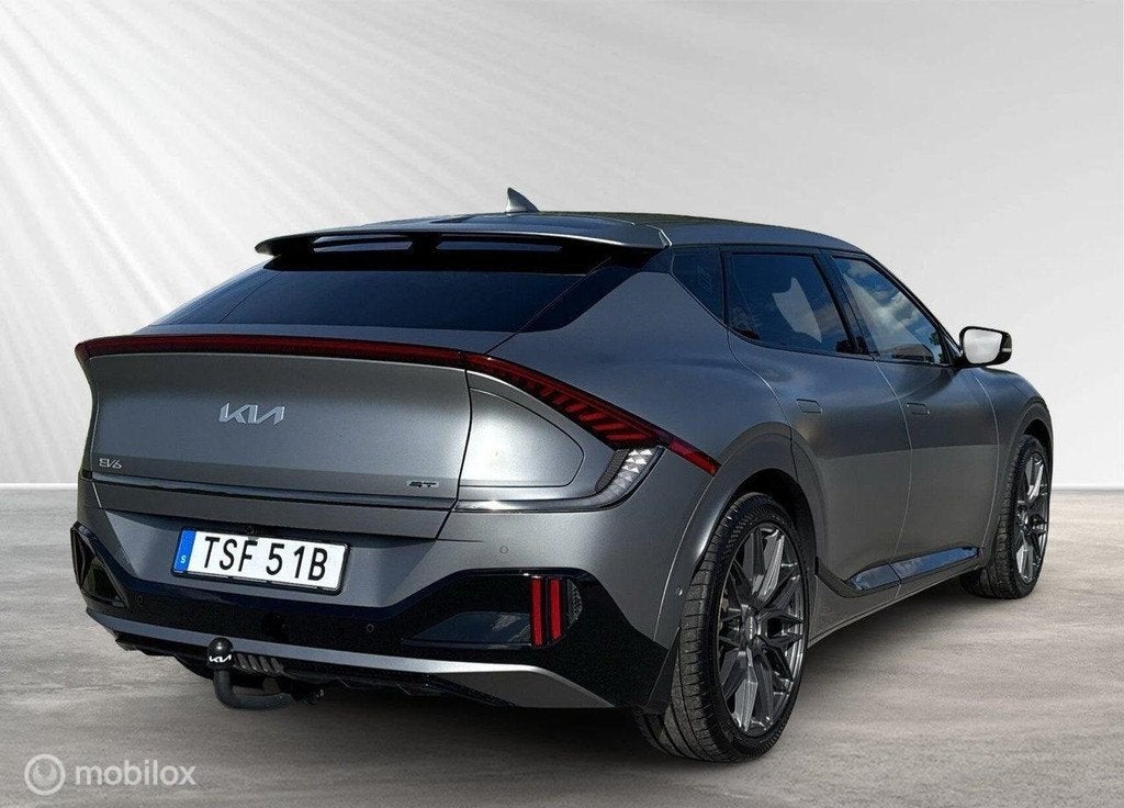 Kia EV6 GT AWD 77.4 kWh 585 pk, pano, Meridian, trekhaak, Auto's, Automaat, Gebruikt, Parkeerassistent, 2100 kg