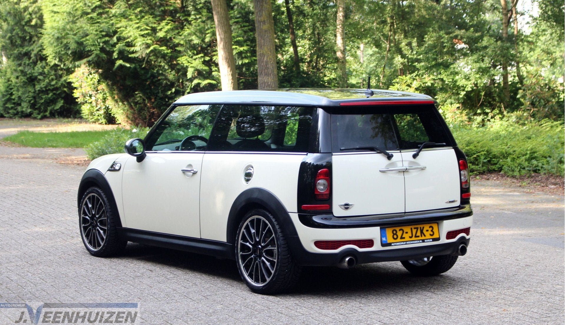 MINI Clubman 1.6 Cooper S Chili | Schuif-kanteldak | C, Voorwielaandrijving, Clubman, 4 cilinders, 4 stoelen