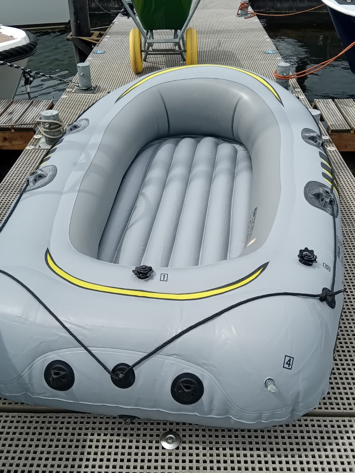 Rubberboot, Ophalen