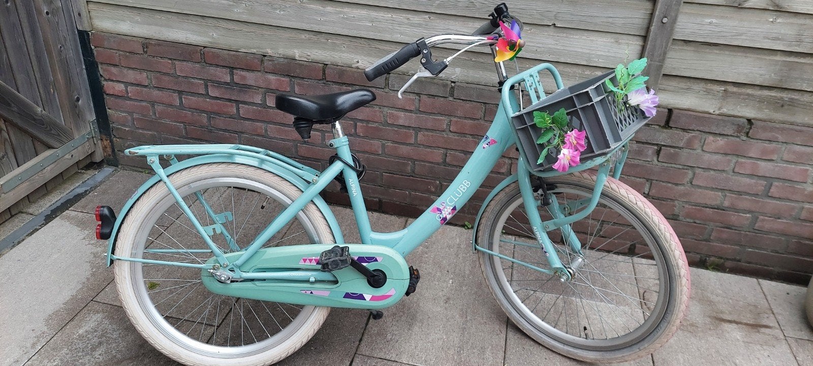 Leuke meisjesfiets met mandje, Fietsen en Brommers, Ophalen, Terugtraprem, Gebruikt, Handrem