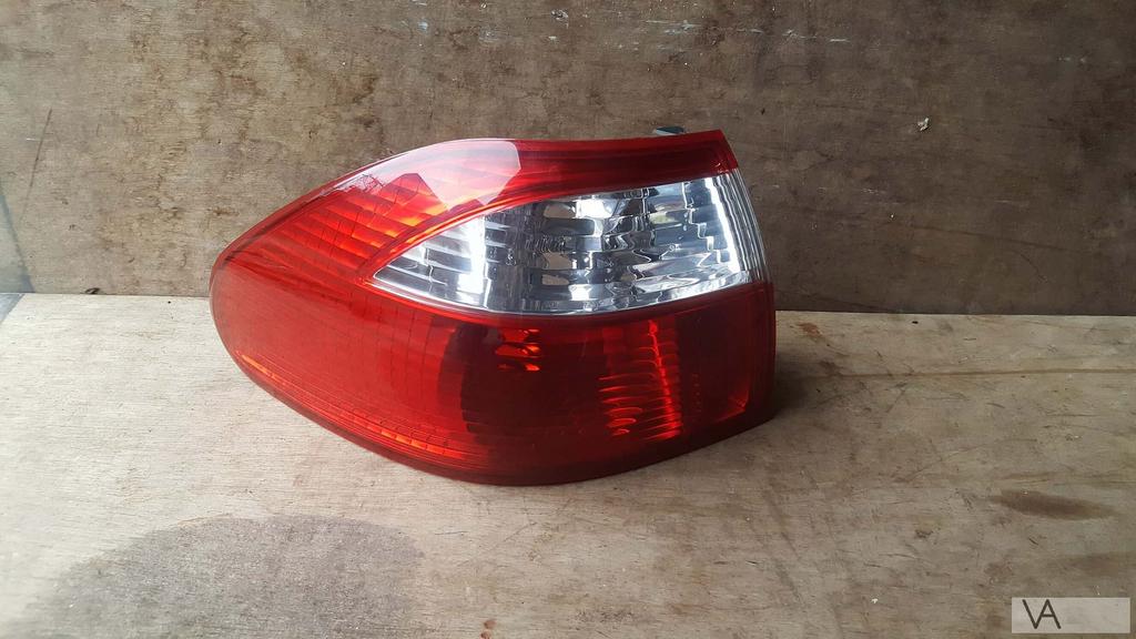 Achterlicht links Mazda 626  2000 - 2003 nette staat 50 euro, Gebruikt, -, -, Ophalen of Verzenden