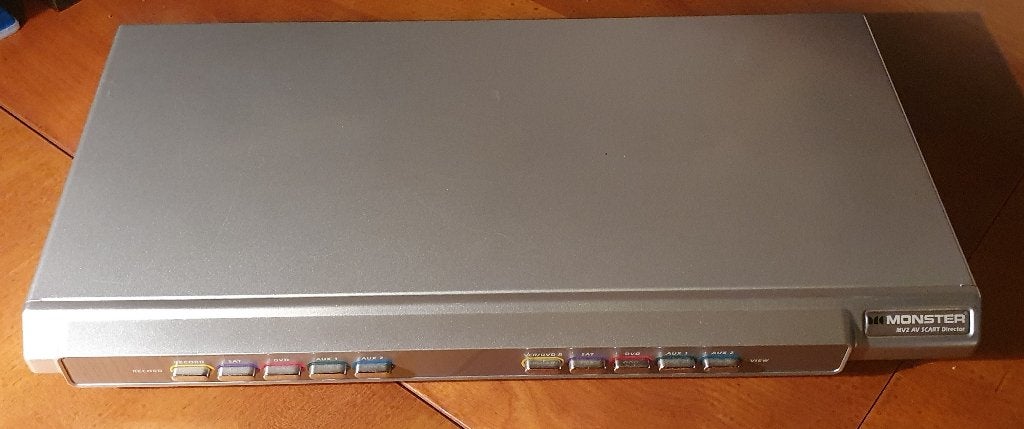 Monster MV2 AV SCART Director - RGB Switch Retro Gaming, Ophalen, Zo goed als nieuw