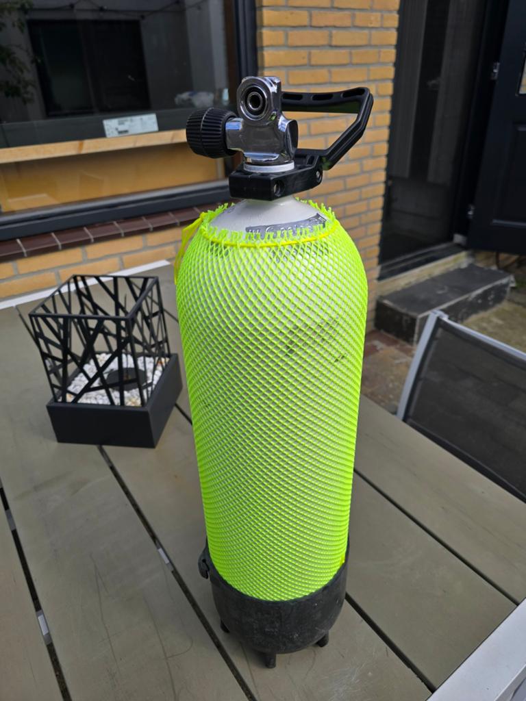 Duikfles 10L NIEUWE KEUR. Service beurtje kraan. Nieuw netje, Ophalen of Verzenden, Duikfles