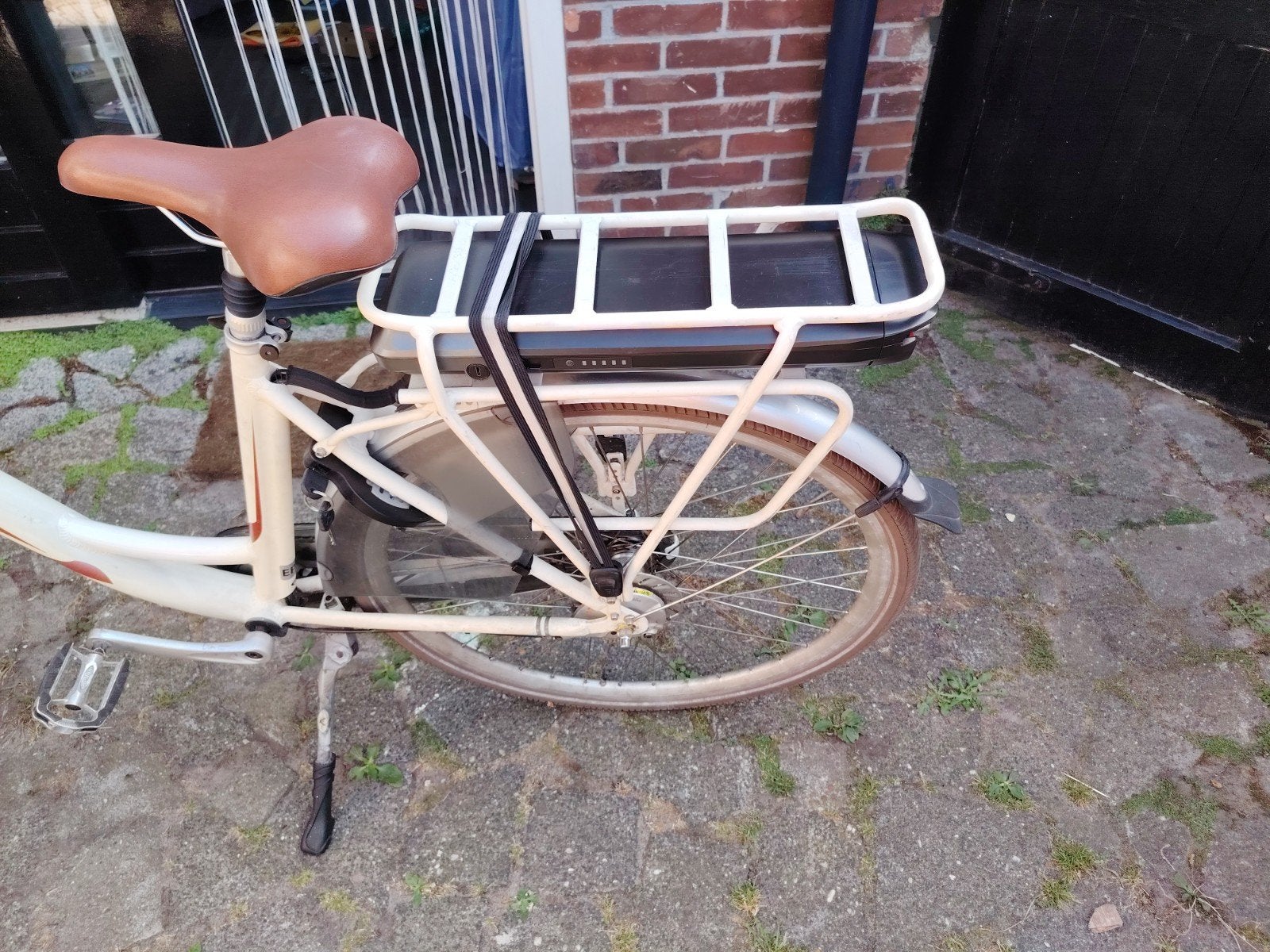 Vogue Basic Deluxe Elektrische fiets (Mat Crème) lux displ, 47 tot 51 cm, Ophalen, Zo goed als nieuw, Overige merken