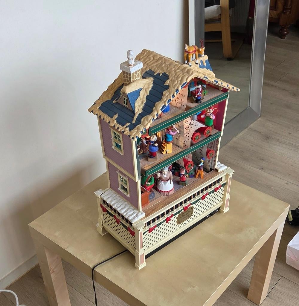 Enesco: Santa's Musical Workshop muziekdoos/speeldoos, Ophalen