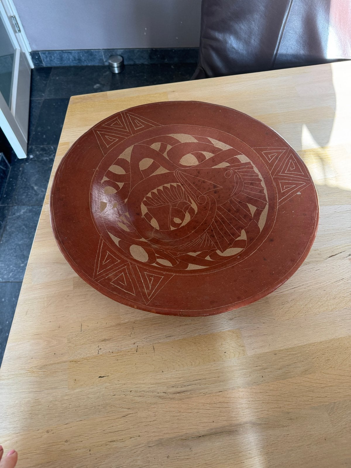 Grote handgemaakte decoratieve schaal, 47 cm doorsnee, Ophalen, Schaal, Rond, Zo goed als nieuw