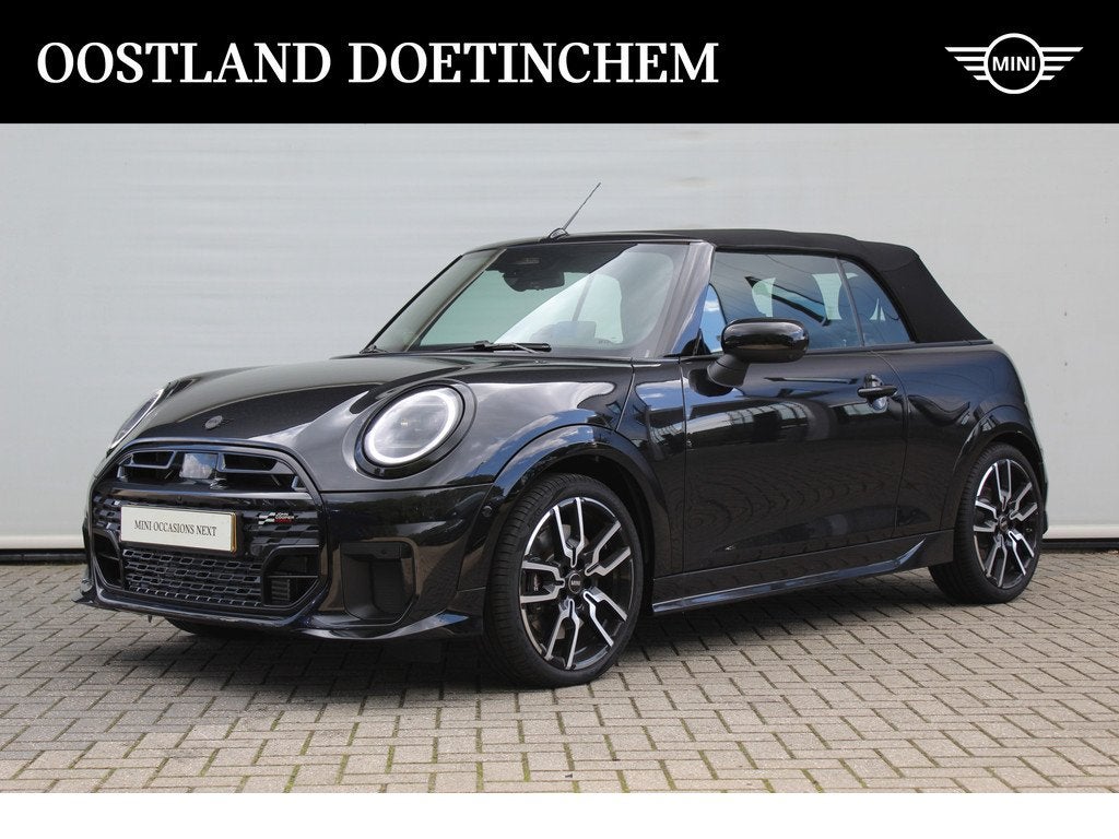 MINI Cabrio Cooper S Automaat / John Cooper Works / Pakket X, 1998 cc, 15 km/l, 4 cilinders, 4 stoelen