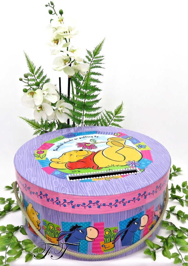 Leuke enveloppendoos met Poeh en zijn vriendjes., Ophalen of Verzenden, Nieuw, Feestartikel, Geboorte of Huwelijk