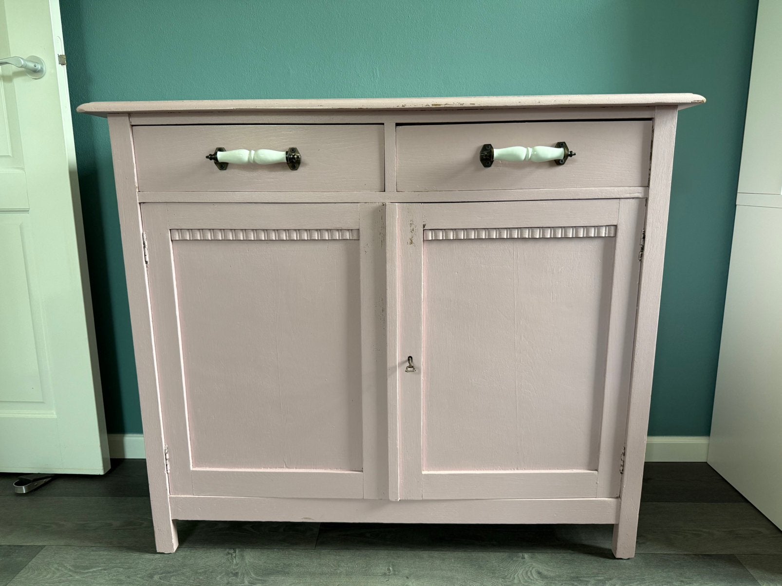 Roze commode b110 cm, d45 cm, h93 cm, Kinderen en Baby's, Kinderkamer | Commodes en Kasten, Ophalen, Gebruikt, 100 cm of meer