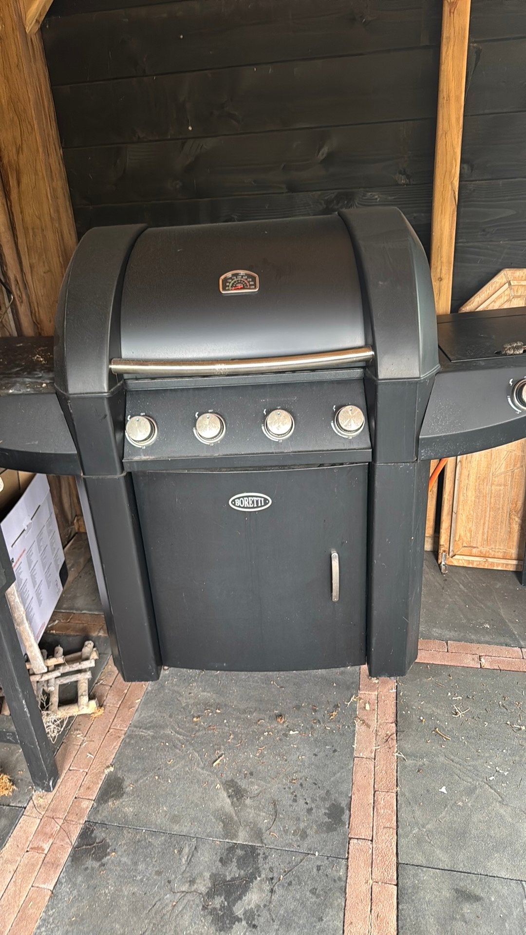 Te koop weinig of zelden gebruikte Boretti bbq, Ophalen, Gebruikt