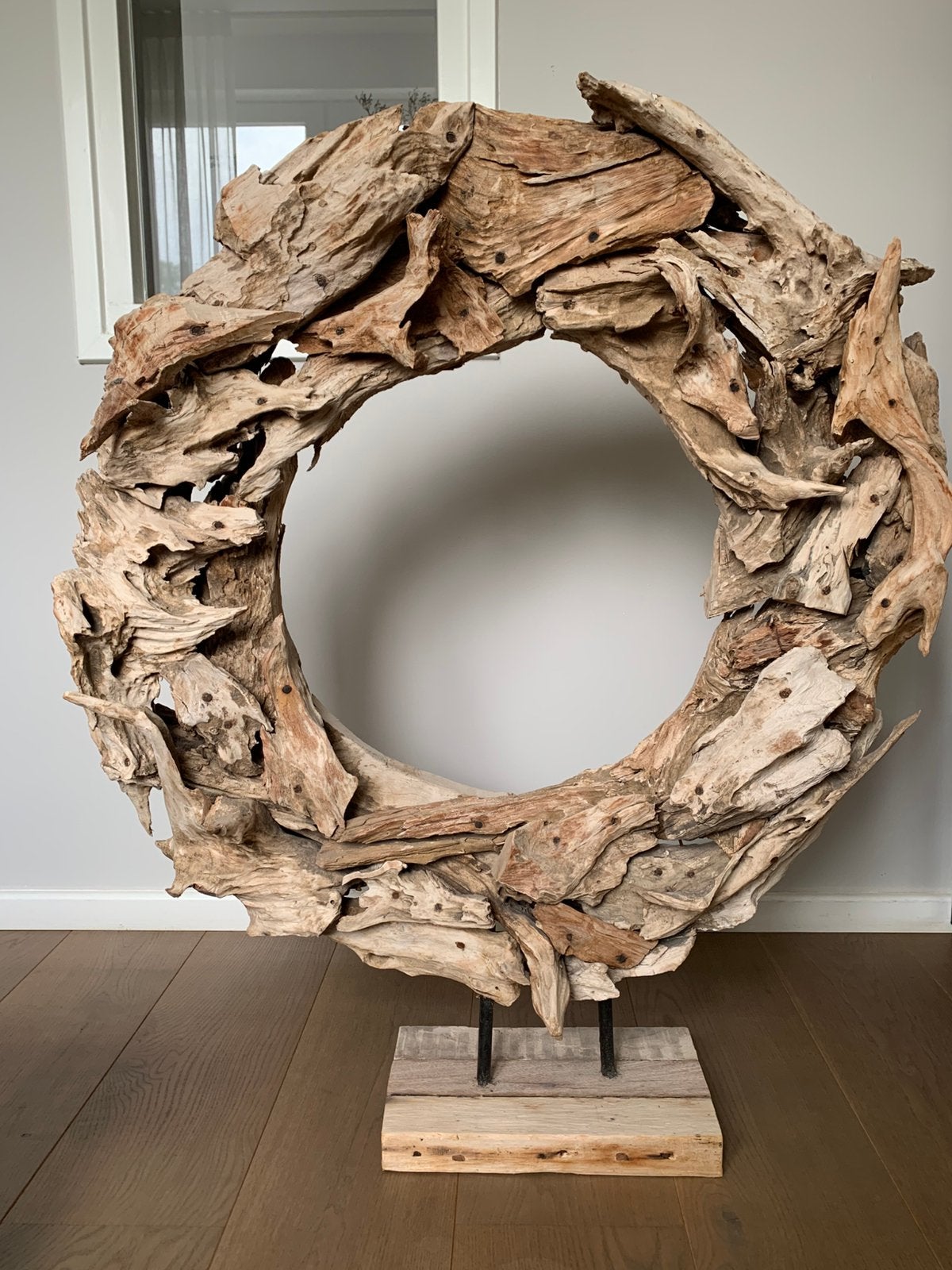 Houten statue/decoratie rond, Ophalen, Zo goed als nieuw