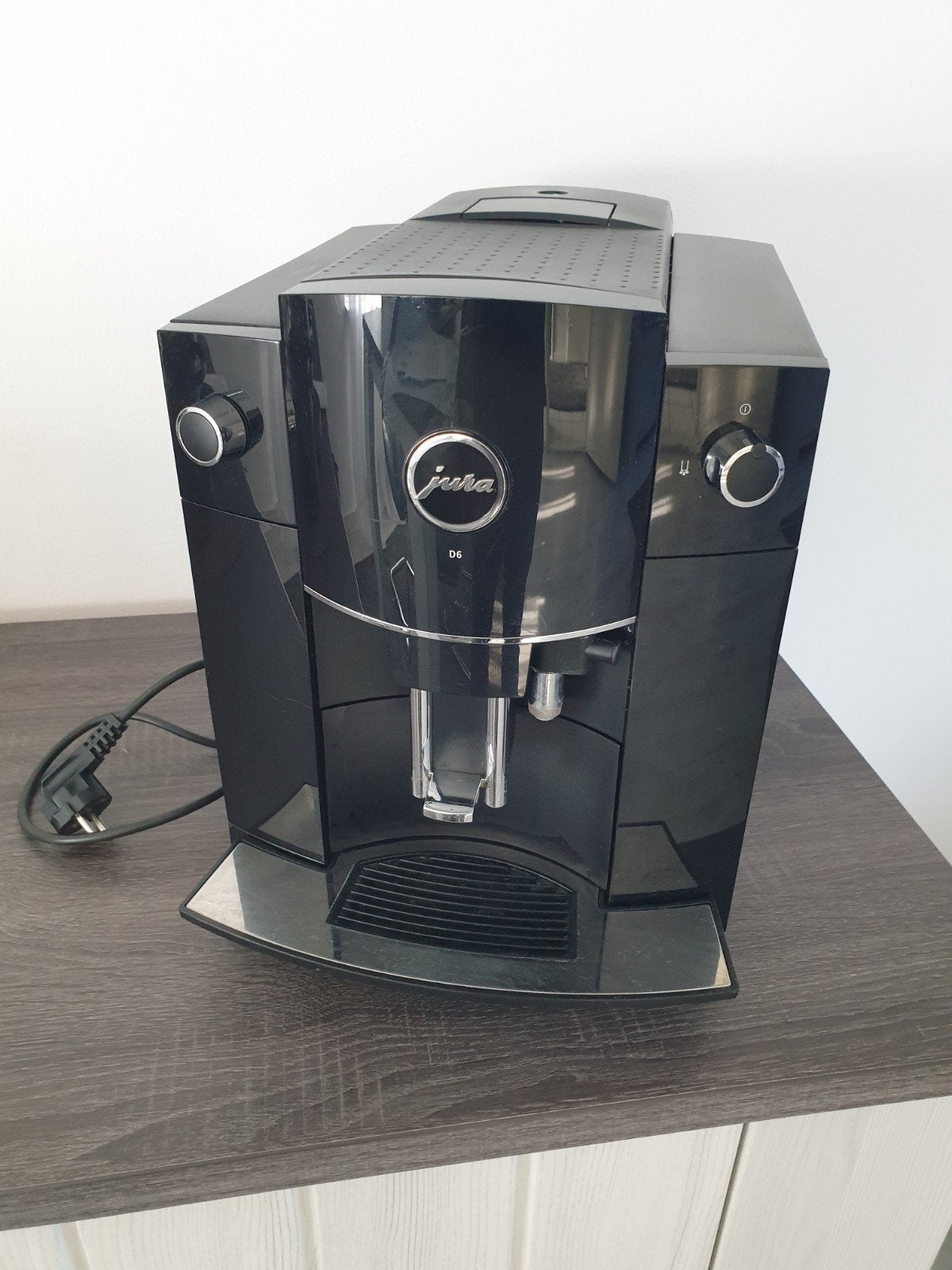 Twee jura D6 piano black en grijs, Koffiemachine, Ophalen of Verzenden, Zo goed als nieuw, 4 tot 10 kopjes