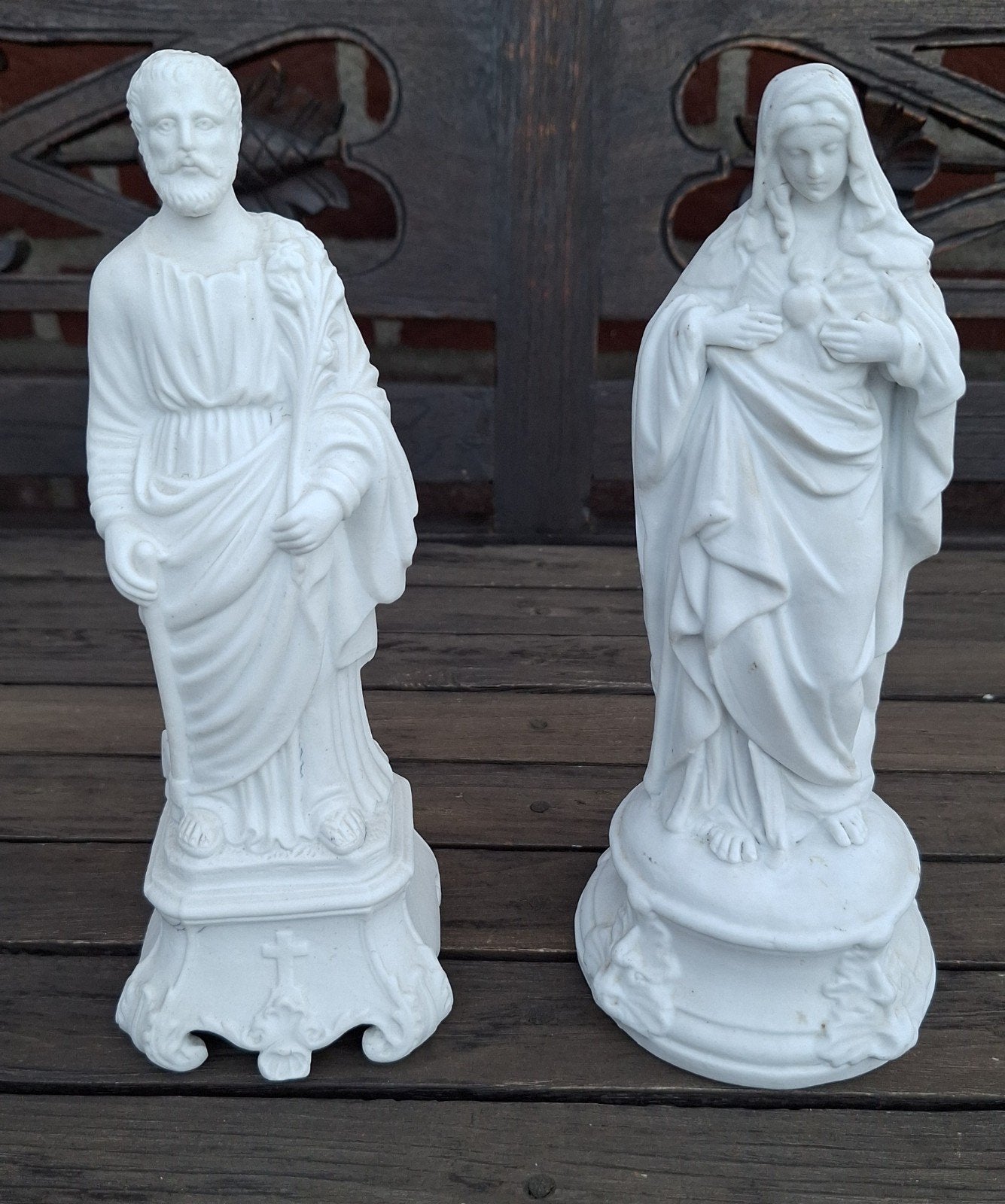 Twee biscuit porseleinen religieuze beelden, Ophalen of Verzenden