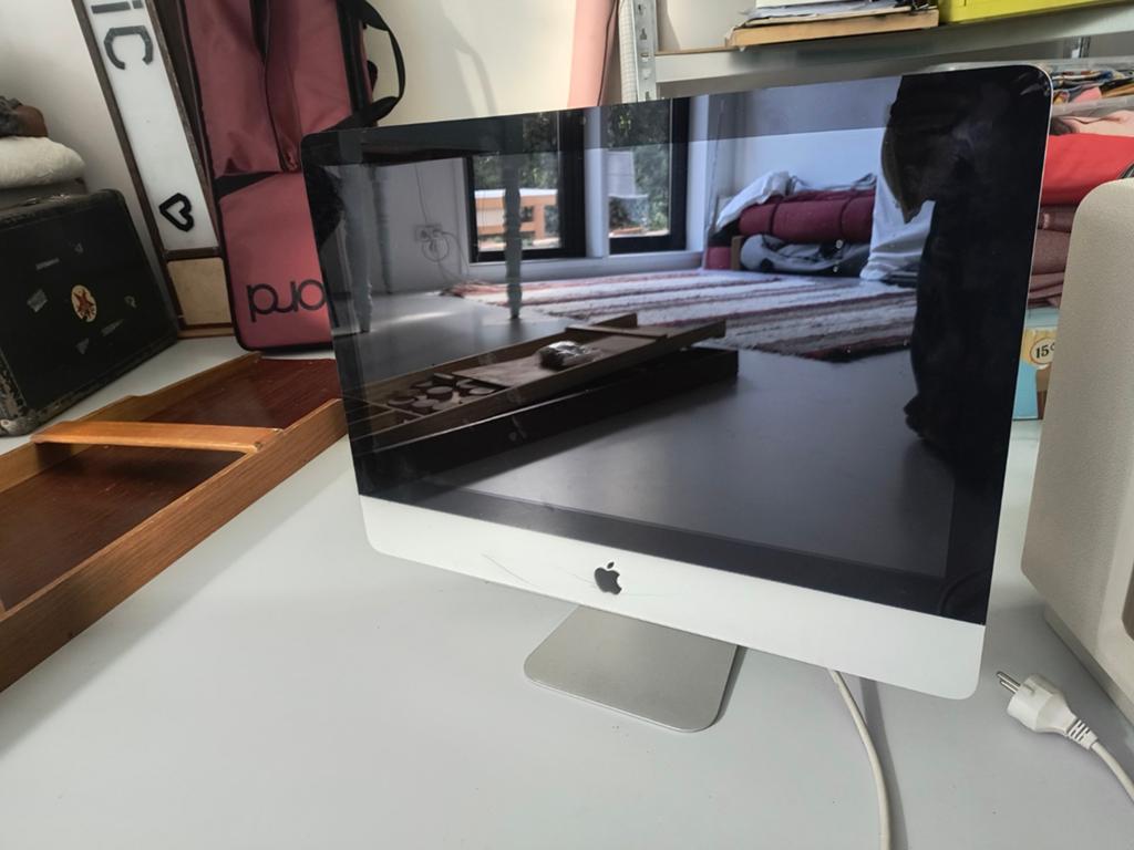 Imac voor onderdelen, Computers en Software, Apple Desktops, Ophalen of Verzenden, IMac, Onbekend