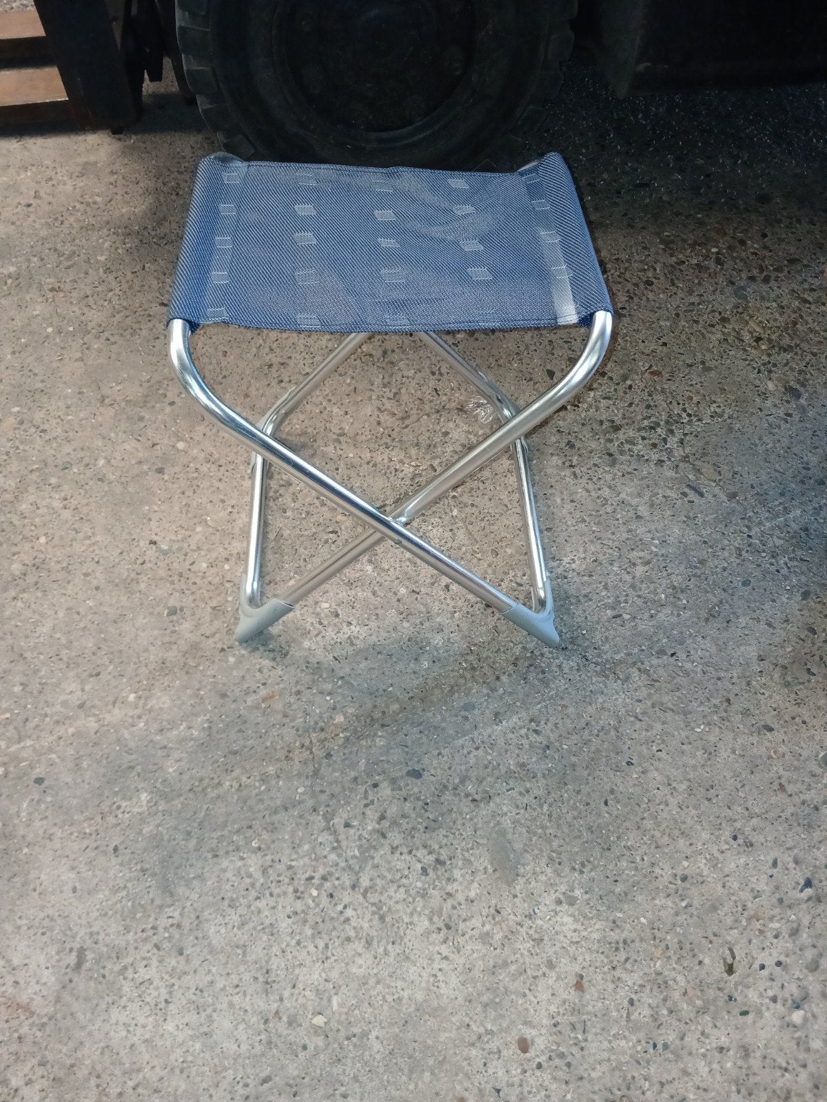 Handig opvouwbaar camping krukje, Ophalen of Verzenden
