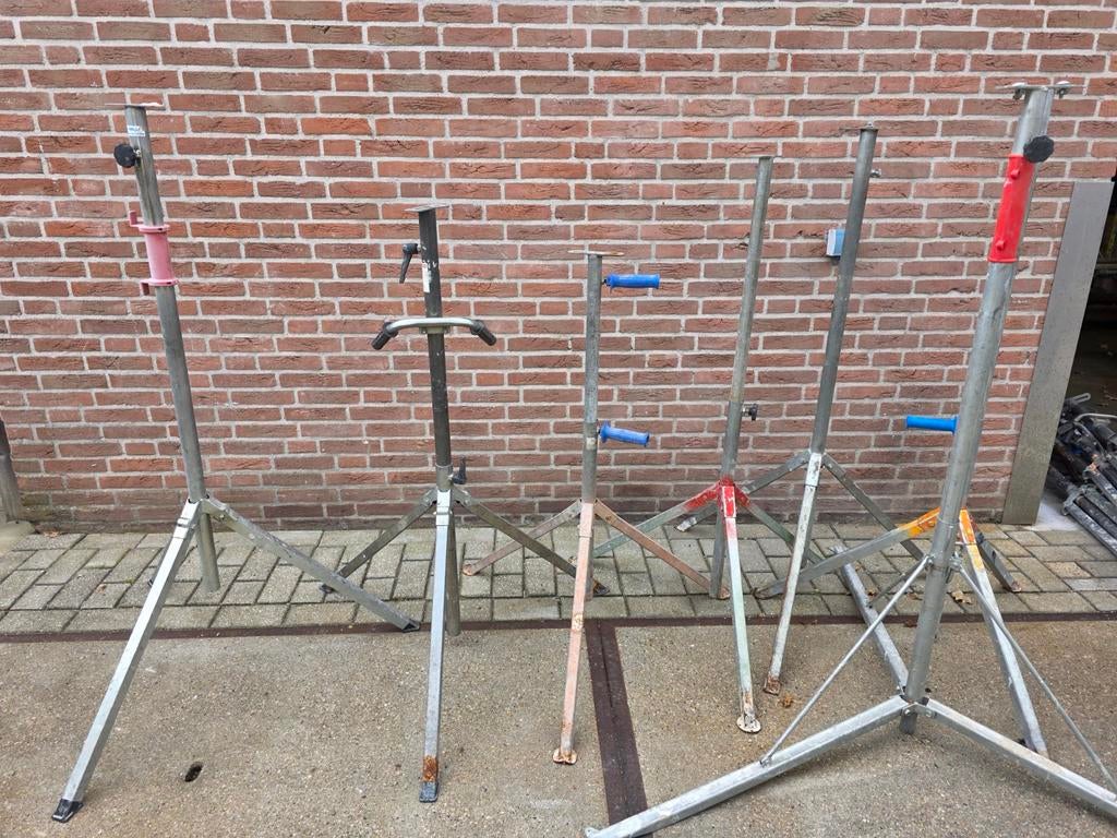 Bouwlamp statief diverse types, Doe-het-zelf en Verbouw, Bouwverlichting, Gebruikt, Overige typen, Met statief, Ophalen of Verzenden
