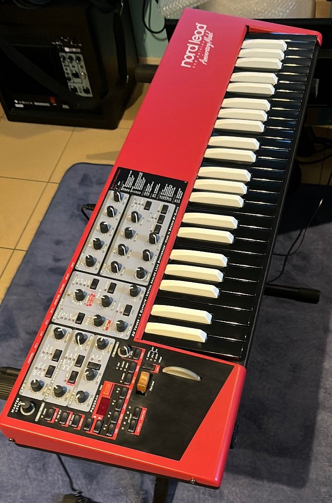 Nord Lead 2X Anniversary Model NG1-088 |  Vintage Synth, Gebruikt, Met koffer of flightcase, Ophalen, 49 toetsen