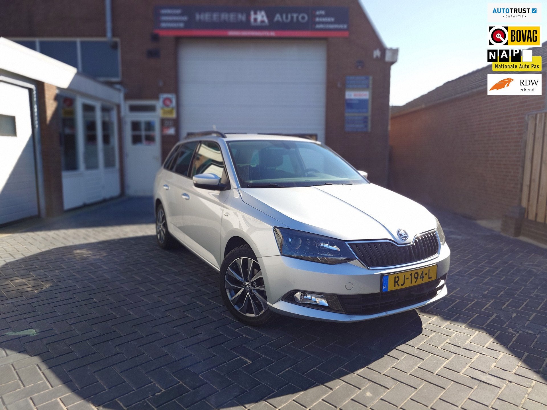 Skoda Fabia Combi 1.0 TSI Drive, Navi, Cruise control, Clima, Auto's, Dealer onderhouden, Stof, 95 pk, 23 km/l