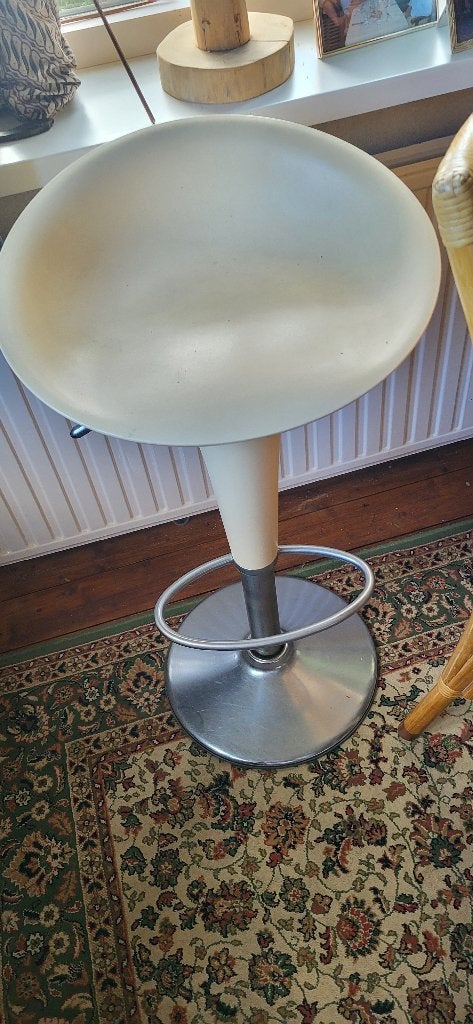 Barkrukken Magic Bombo, Huis en Inrichting, Ophalen, Kunststof, Gebruikt, In hoogte verstelbaar