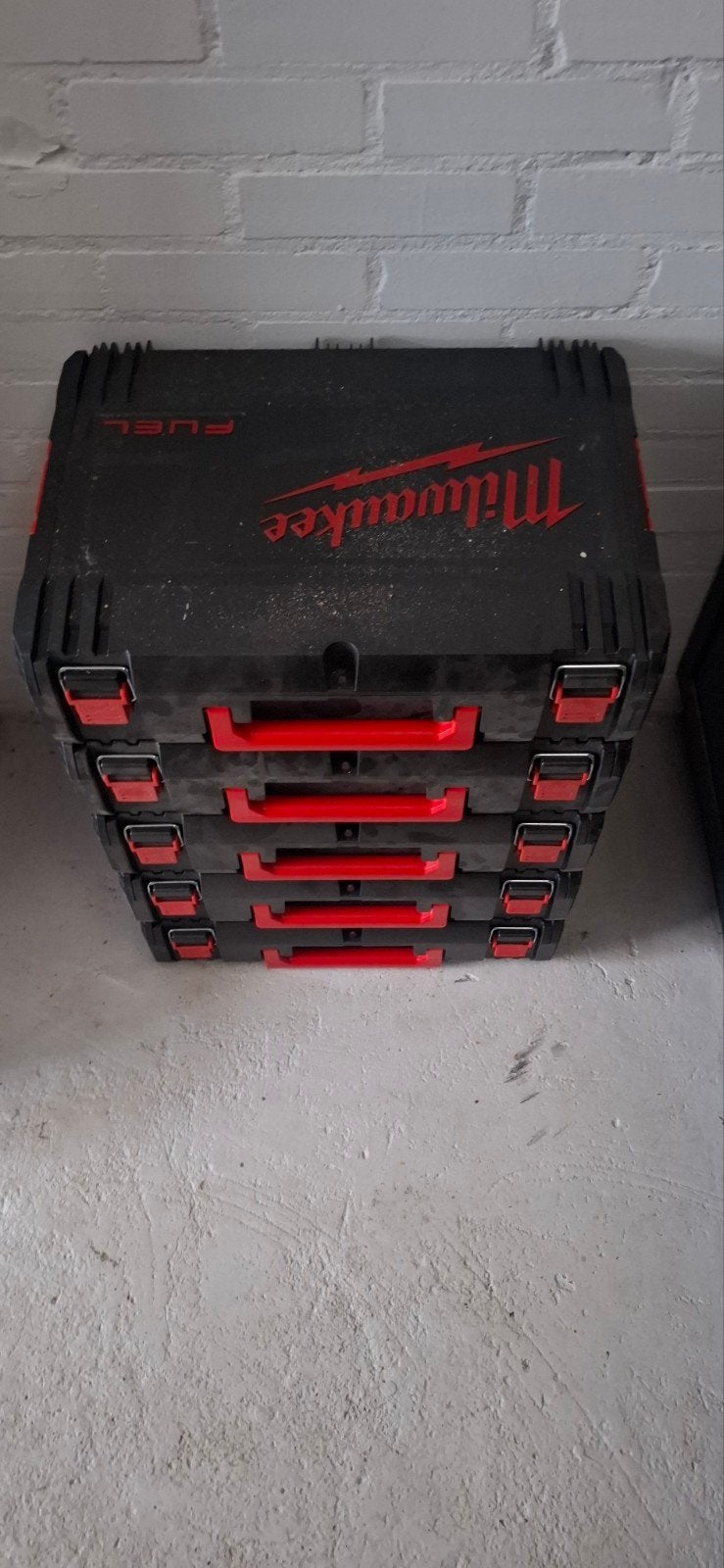 Milwaukee FUEL lege gereedschapskoffers (4 stuks), Doe-het-zelf en Verbouw, Gereedschapskisten, Ophalen, Nieuw