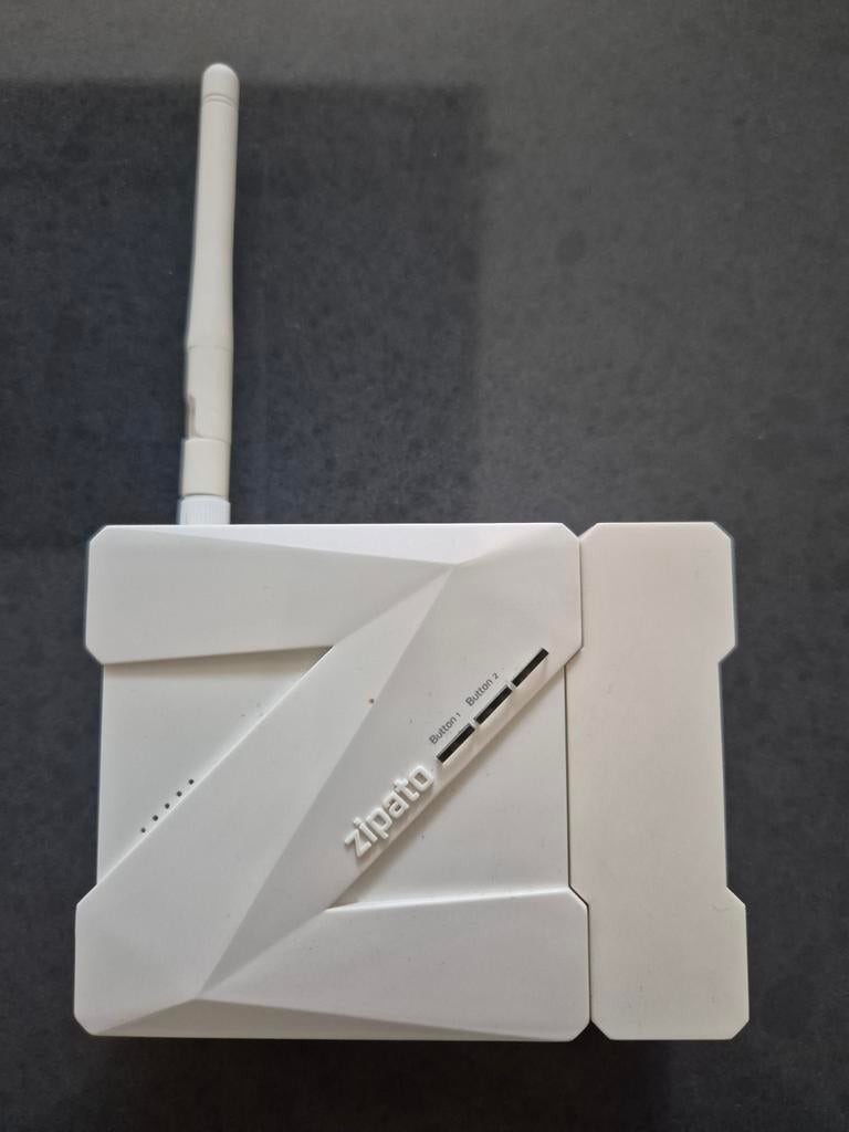 Zipato Z-wave controller met P1 module - Gebruikt, Ophalen of Verzenden, Gebruikt, Zipato