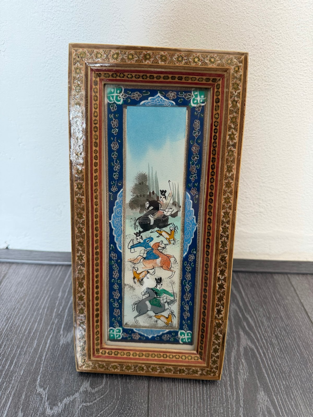 Perzisch miniatuur schilderij in ingelegd lijstje, Overige stijlen, Ophalen of Verzenden, Handgeschilderd, Overige onderwerpen