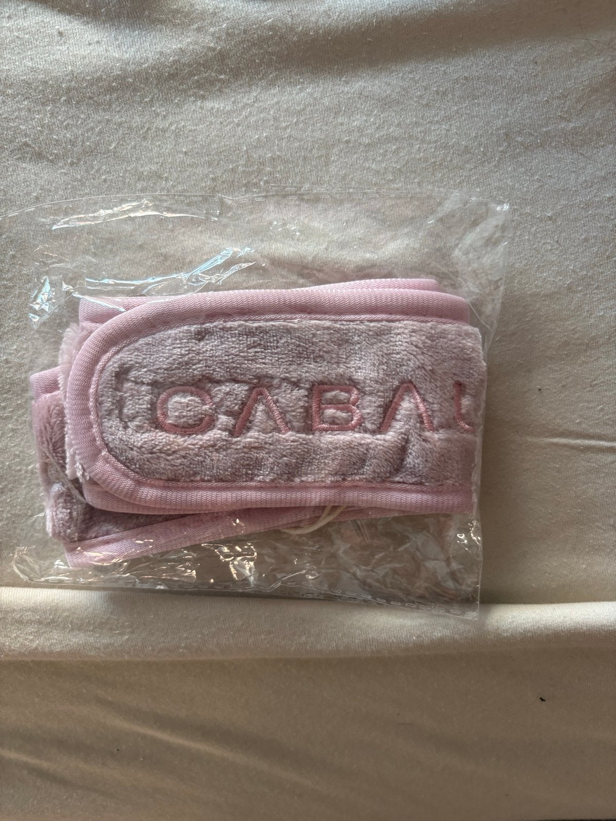 Nieuwe Cabau haarband - Roze en zacht, Ophalen of Verzenden, Nieuw, Overige typen