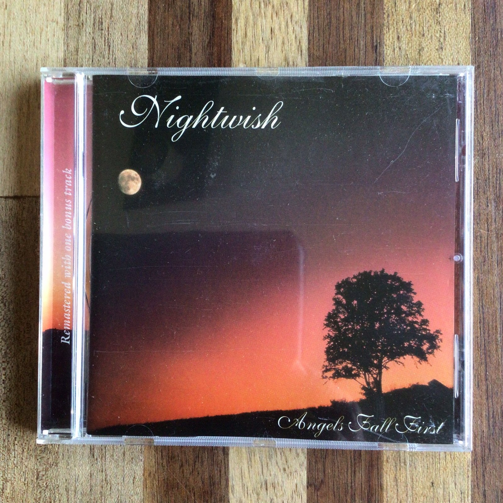 Nightwish - Angels Fall First - Remastered + Bonus Track, Ophalen of Verzenden, Zo goed als nieuw, Remastered