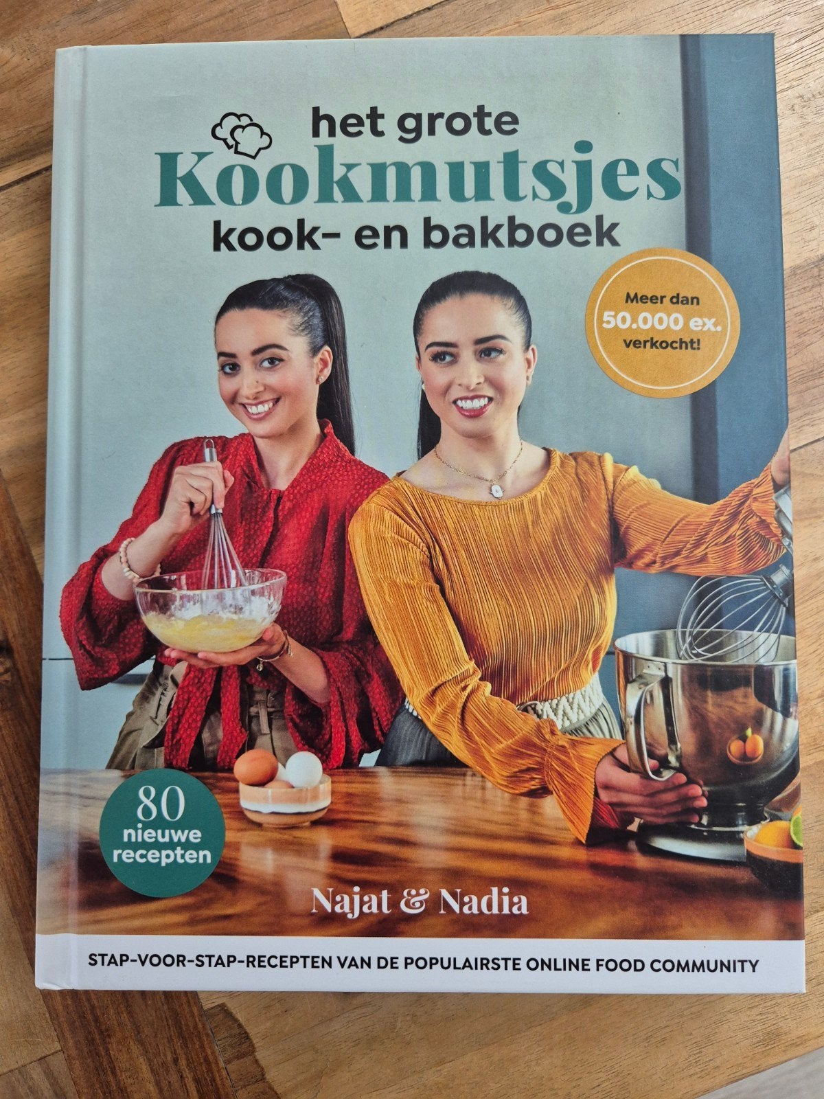 Het Grote Kookmutsjes Kook- en Bakboek - Nieuwstaat, Ophalen of Verzenden, Nieuw, Najat & Nadia