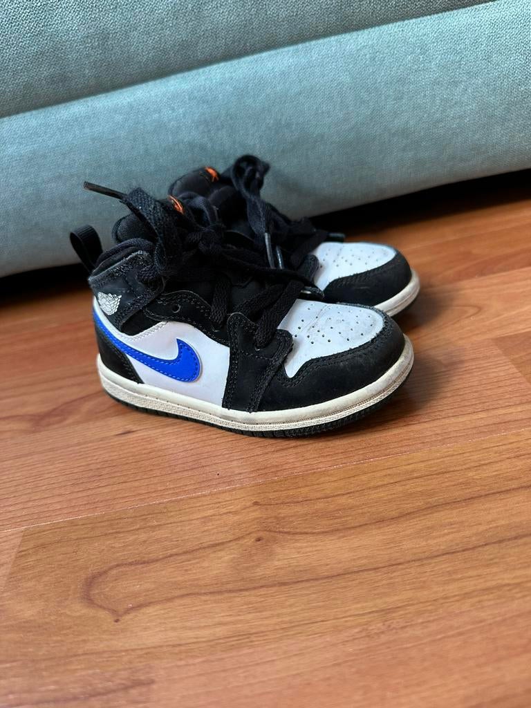 Nike air jordan kids, Schoentjes, Jongetje of Meisje, Ophalen of Verzenden, Zo goed als nieuw