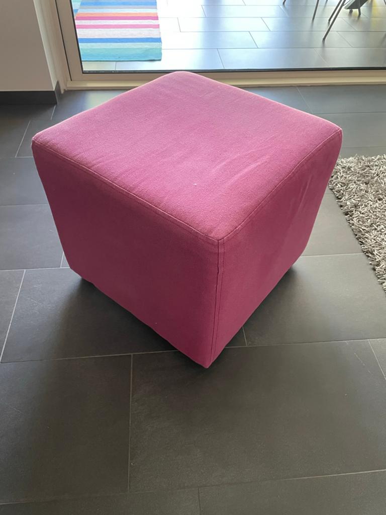 Roze poef - Comfortabel en stijlvol zitmeubel, Ophalen, Gebruikt, Stof, 50 tot 75 cm