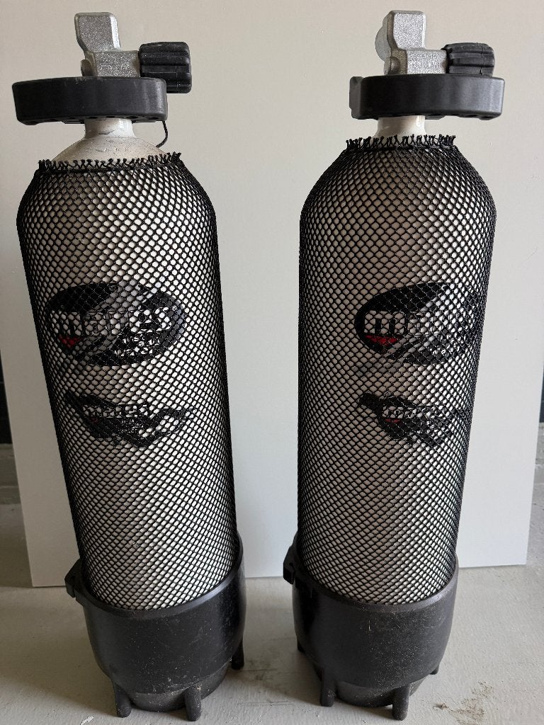 2 x duikfles 10 liter 300 bar, Ophalen, Zo goed als nieuw, Duikfles