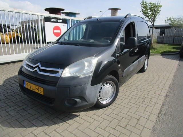 Citroen Berlingo 1.6 HDI 500 Comfort, Auto's, Citroën, Stof, Gebruikt, Zwart, 1960 kg