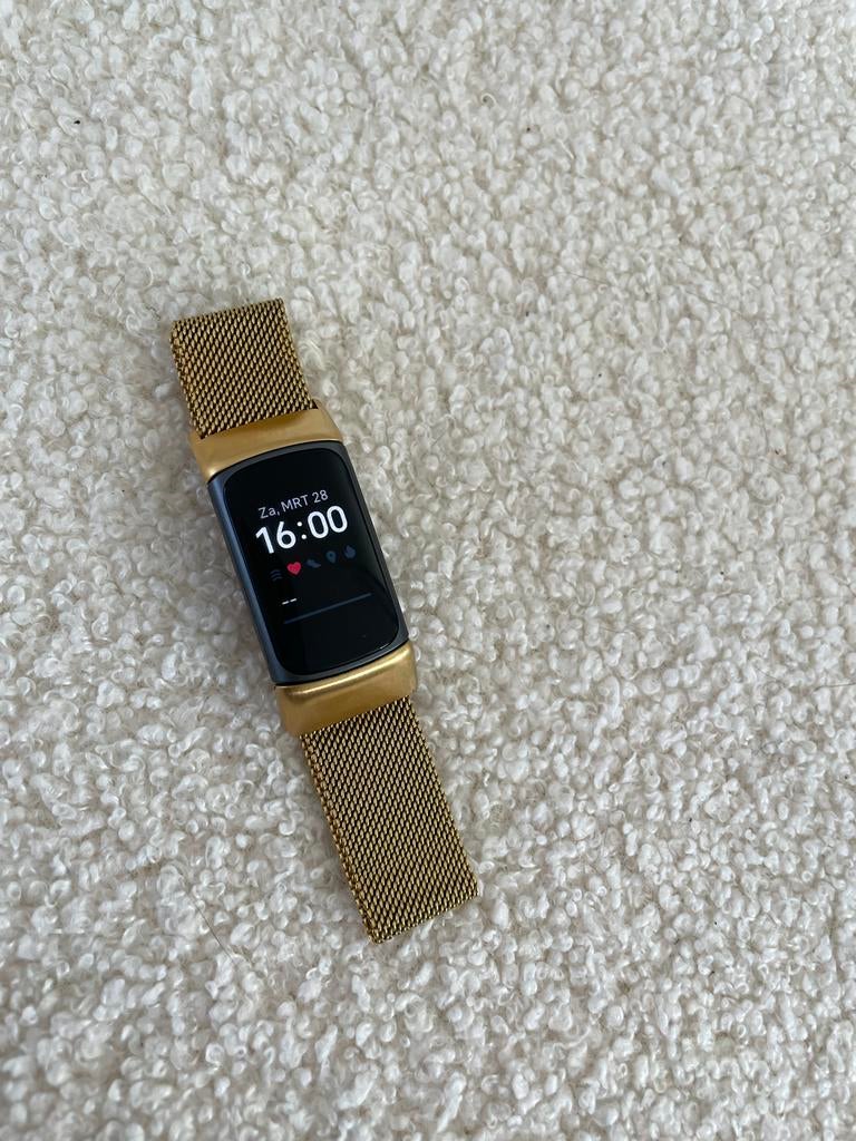 Fitbit Charge 5, Ophalen of Verzenden, Zo goed als nieuw