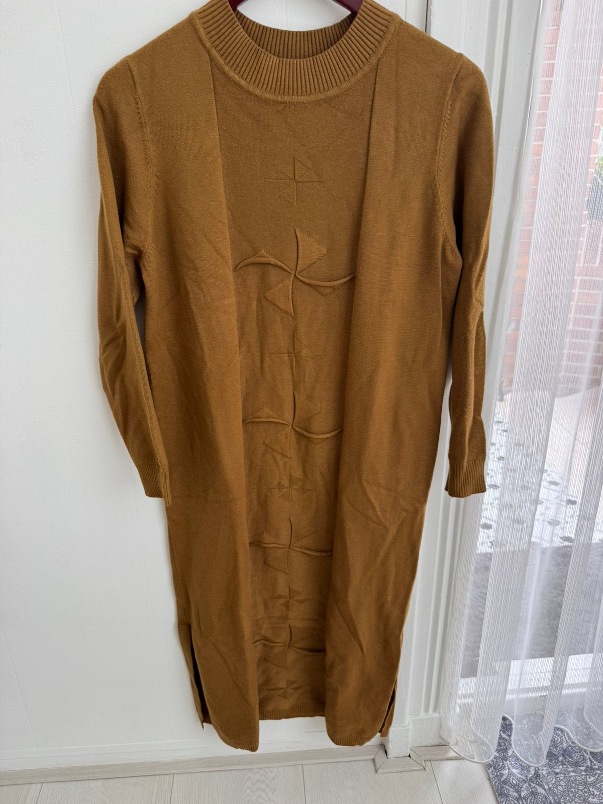 Bruine gebreide jurk lange trui M, Kleding | Dames, Jurken, Maat 38/40 (M), Bruin, Ophalen of Verzenden, Zo goed als nieuw