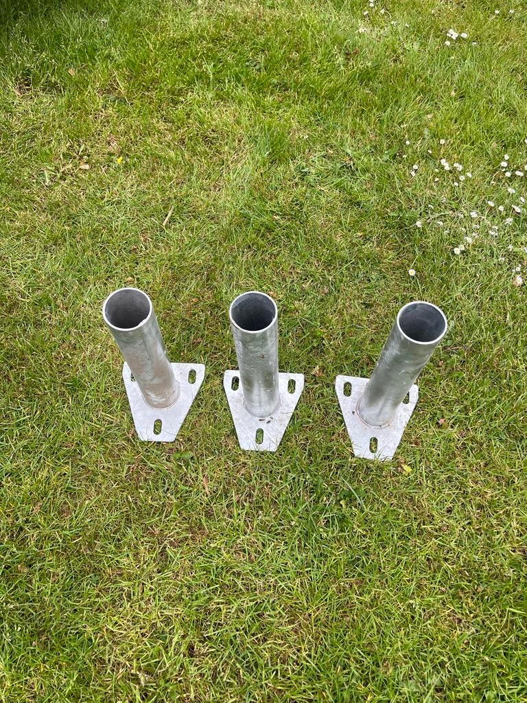 3 Verzinkte grondankers - Paalhouders, Ophalen of Verzenden, Zo goed als nieuw, Minder dan 50 mm, Overige typen