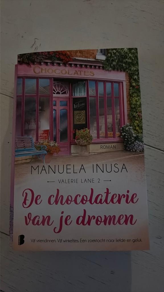 Manuela Inusa - De chocolaterie van je dromen, Boeken, Literatuur, Zo goed als nieuw, Ophalen of Verzenden