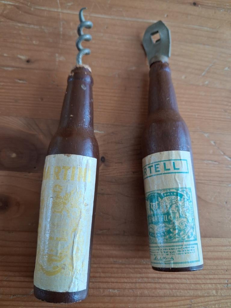 Flesopener van Martell cognac en kurkentrekker van Martini, Verzamelen, Ophalen of Verzenden, Gebruikt