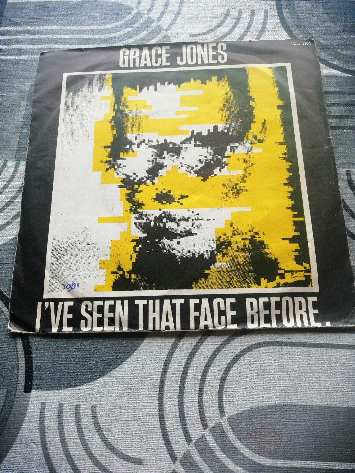 grace jones 7 inch, Ophalen, Zo goed als nieuw, Pop
