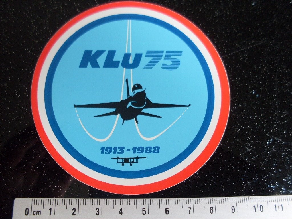 sticker KLu 75 jaar logo embleem 1913 - 1988 leger army, Verzenden, Zo goed als nieuw, Bedrijf of Vereniging