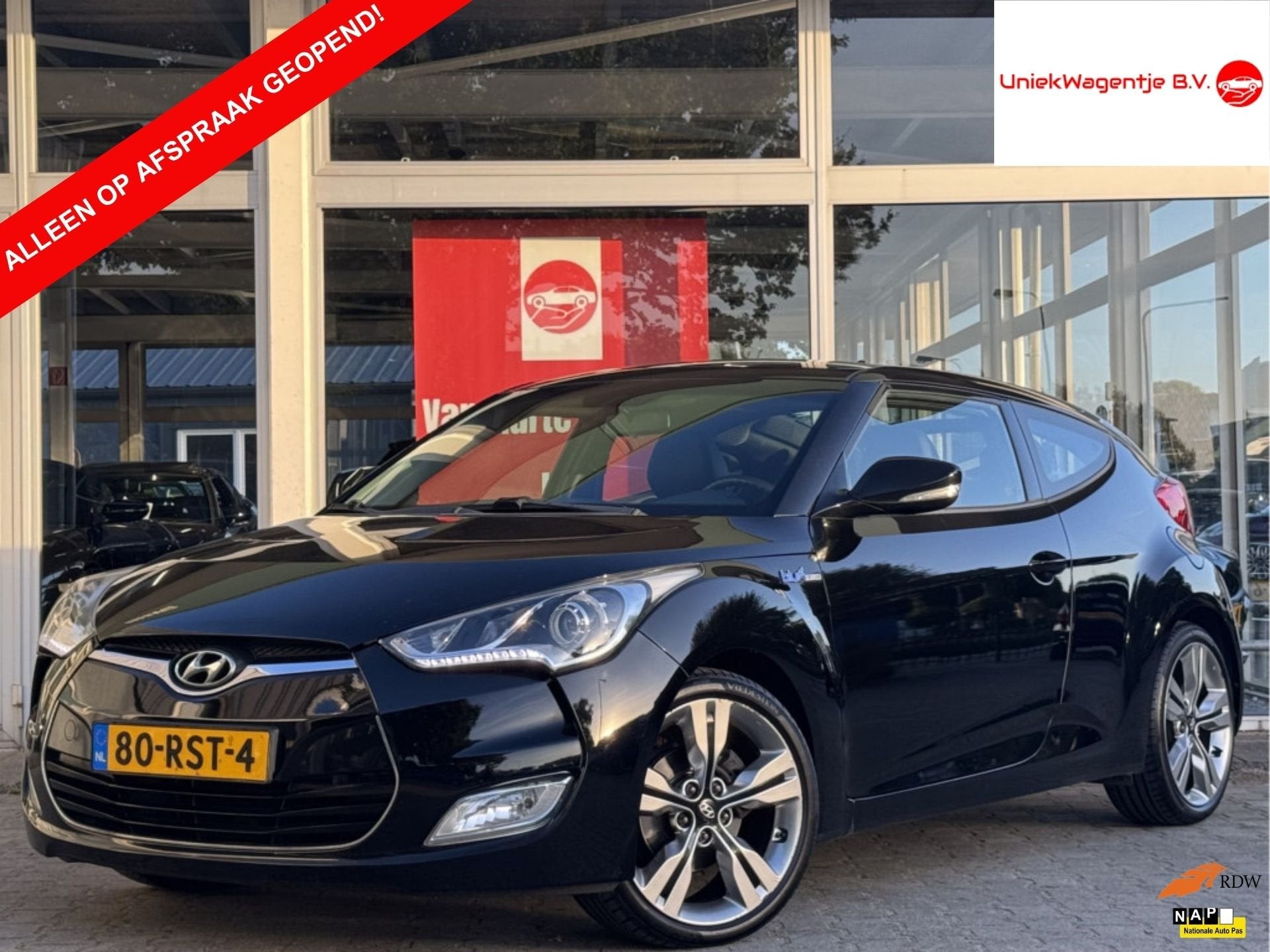 Hyundai Veloster 1.6 GDI I-VISION | NL-AUTO! | PANODAK!, Auto's, Voorwielaandrijving, Gebruikt, 4 cilinders, 4 stoelen