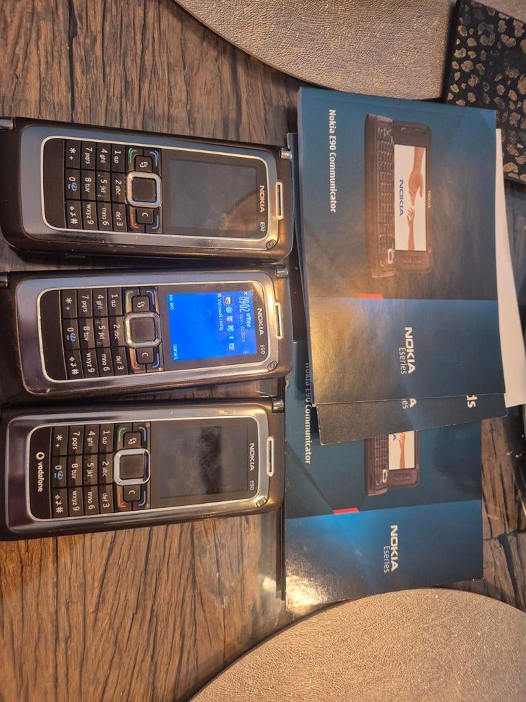 3x Nokia E90 Communicator - Werkt, 2 zonder accu, Telecommunicatie, Mobiele telefoons | Nokia, Ophalen of Verzenden