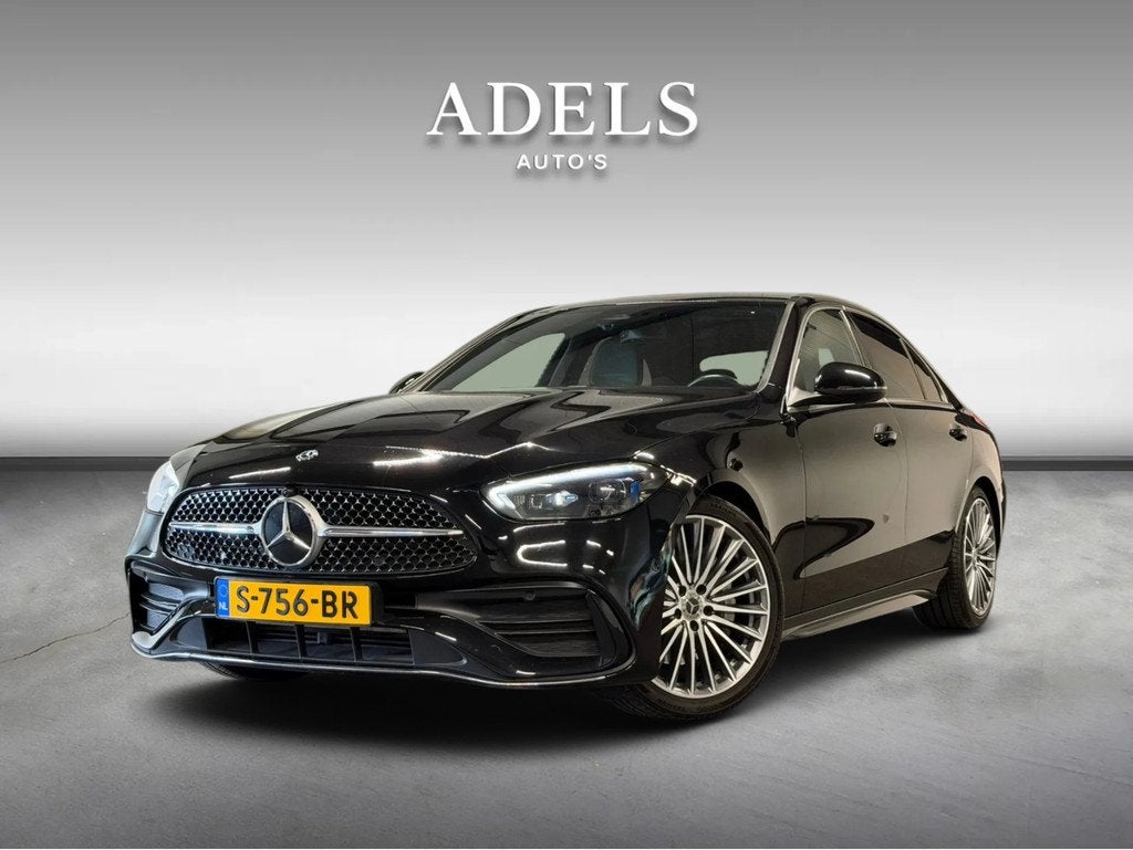 Mercedes-Benz C-Klasse 180 AMG Line Dealer Onderhouden, Auto's, Mercedes-Benz, Automaat, 4 cilinders, Zwart, Bedrijf