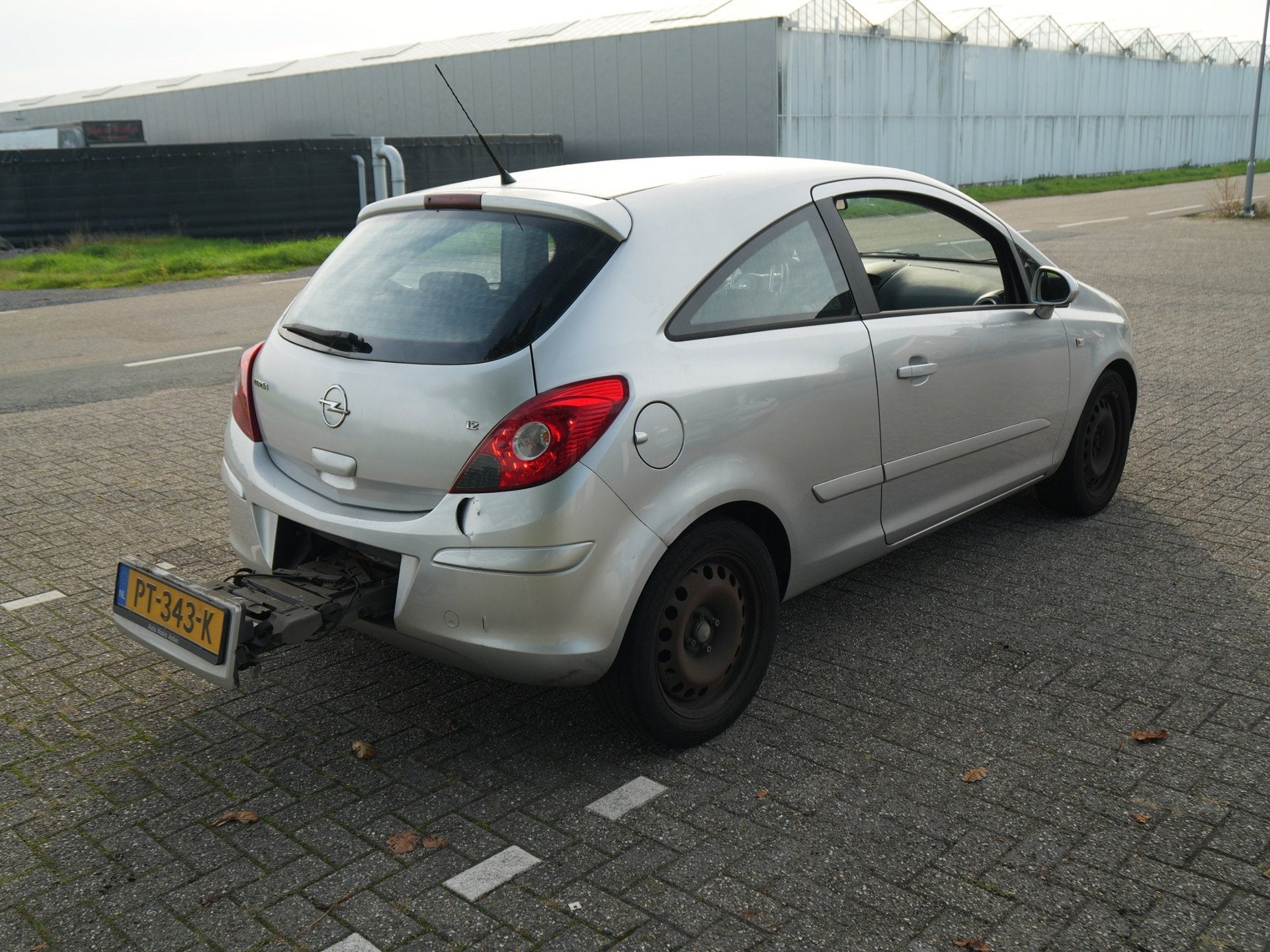 Opel Corsa 1.2-16V Essentia Fietsendrager Airco, Auto's, Voorwielaandrijving, Zwart, 4 cilinders, Bedrijf