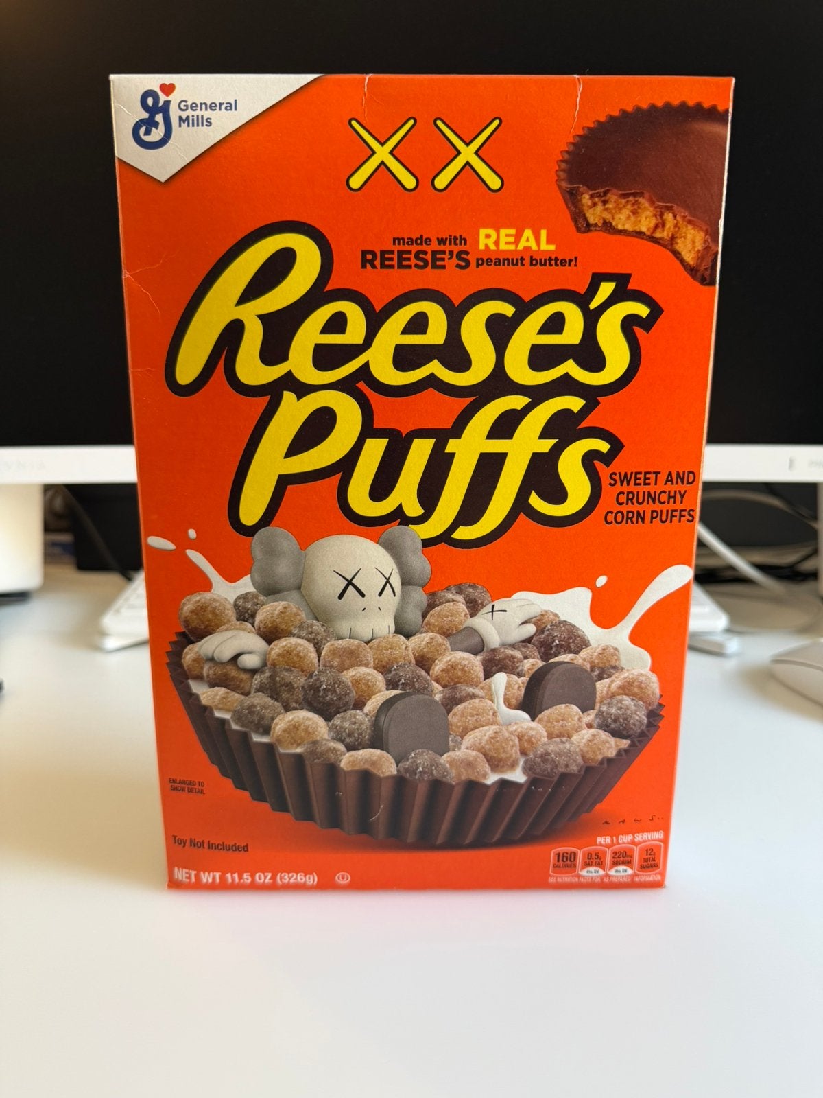 Kaws x Reese’s Puffs Cornflakes, Ophalen of Verzenden, Zo goed als nieuw