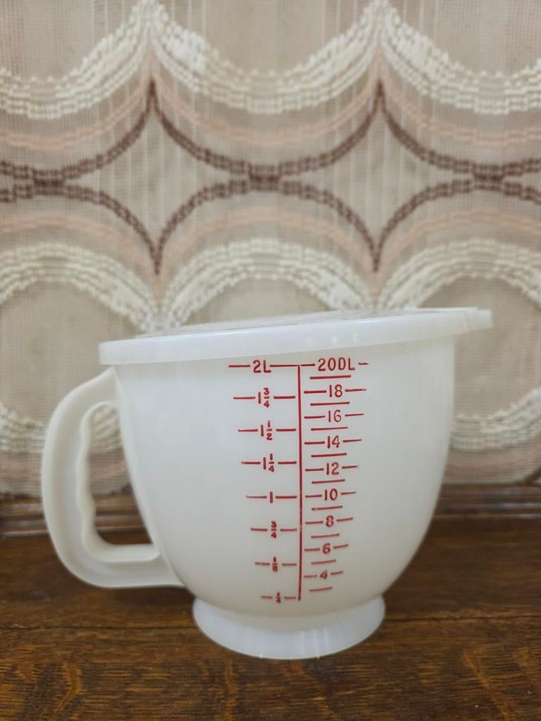 Tupperware maatbeker beslagkom - 2L, Gebruikt, Tupperware, Onbekend, Ophalen of Verzenden