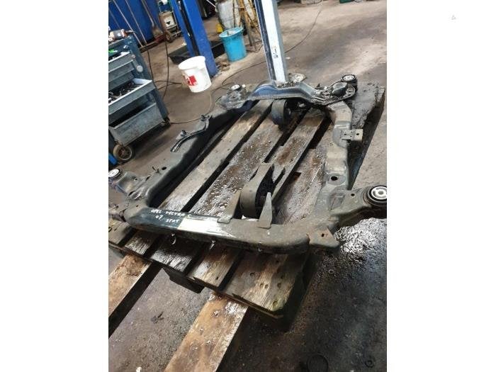 Subframe van een Opel Vectra, Gebruikt, -, -, Opel